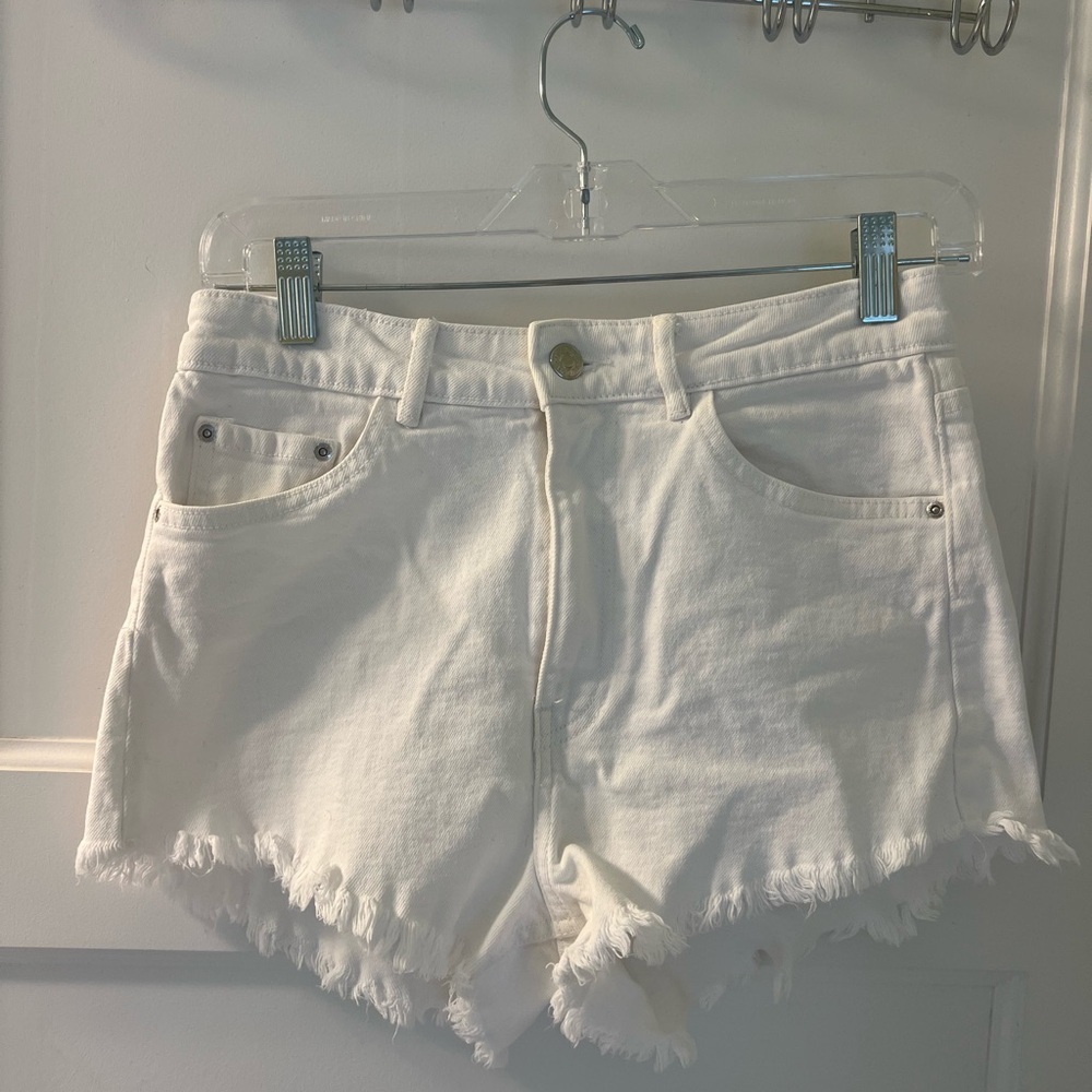 Zara White Jean Shorts with Frayed Hem